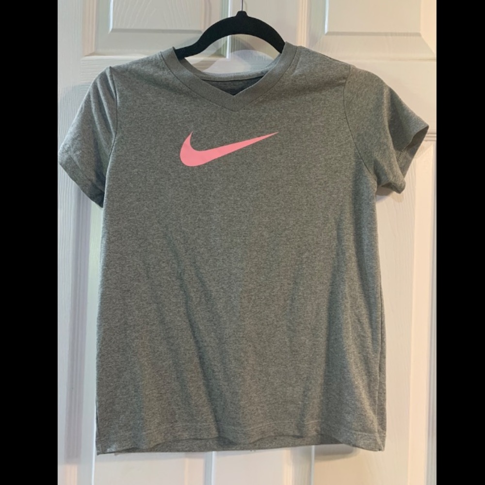 Kids large Nike t shirt